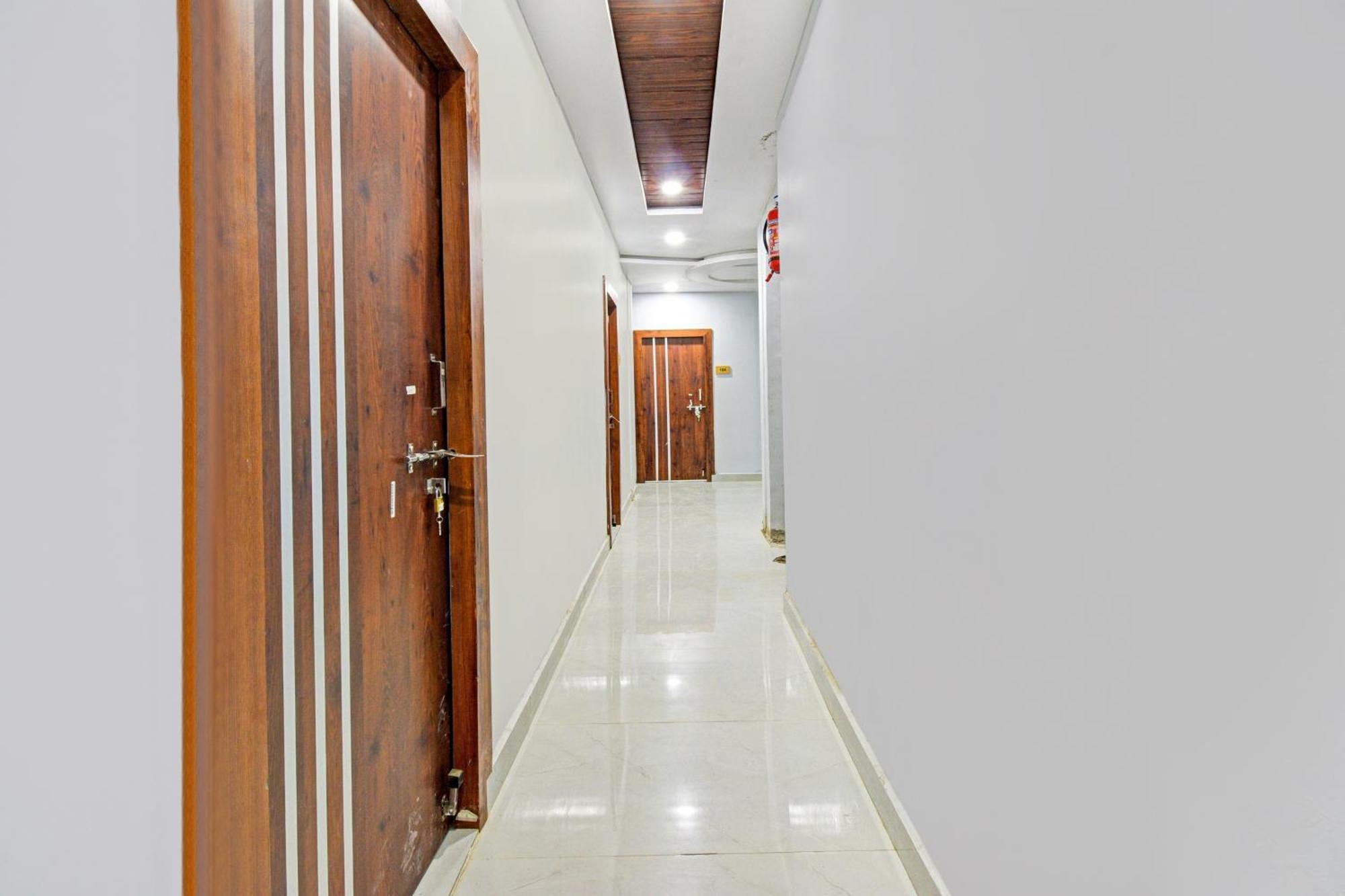 Hotel O Rbs Square Inn Uppal 海得拉巴 外观 照片